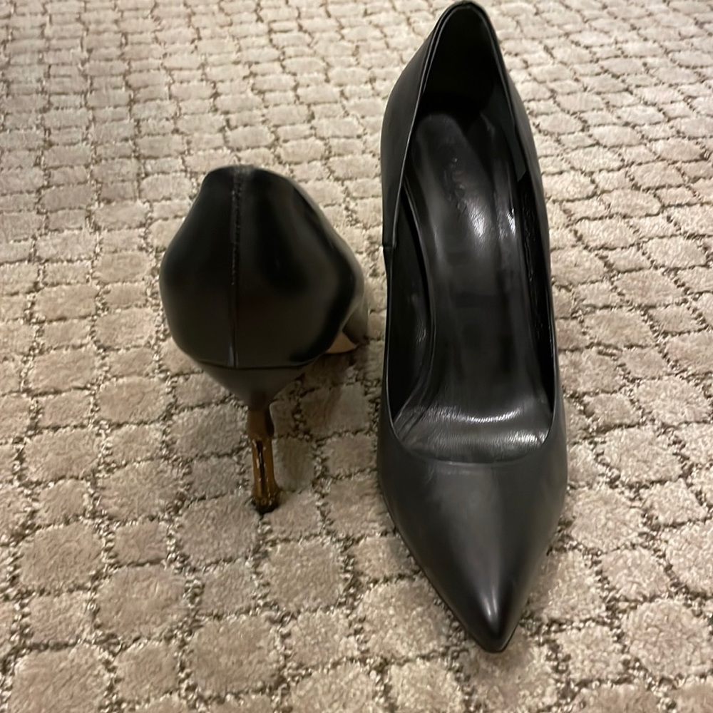 Gucci Black Leather Heels with Gold Accents